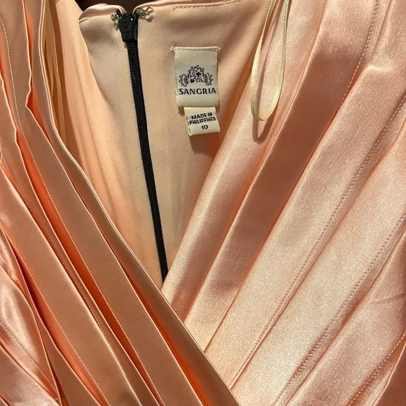 Pink and Black Cocktail Dress - Picture 4 of 4